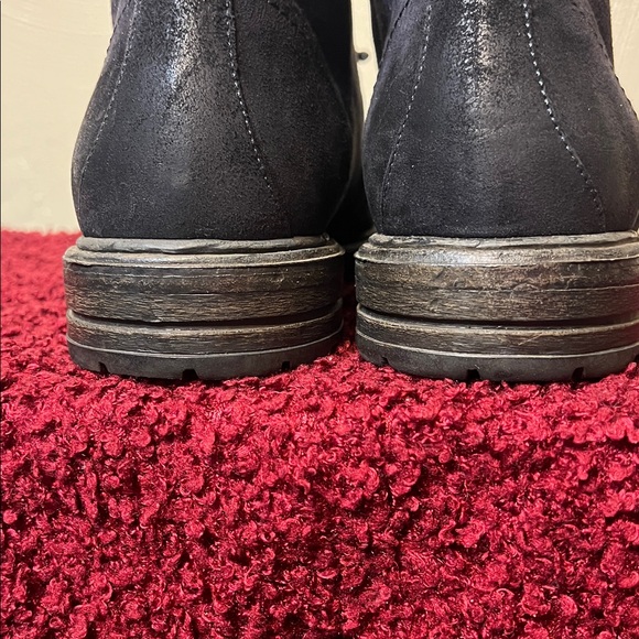 UGG Navy Nubuck Leather Chukka Boots Size 8 Made In Italy main image 10